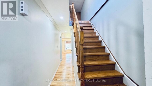 Building Photo - 45 Shepmore Terrace