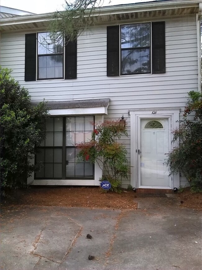 Building Photo - 1011 Windy Oaks Ct