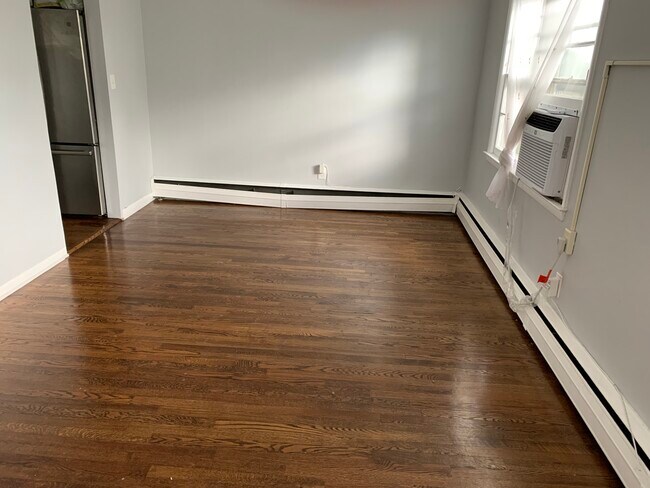 Foto del edificio - 12 Brown St