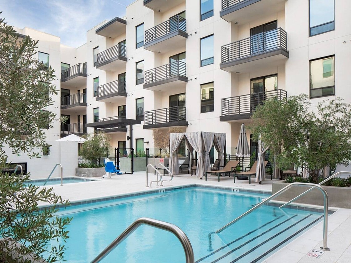 Sentral Old Town 4735 N Scottsdale Rd Scottsdale, AZ Apartments for Rent in Scottsdale