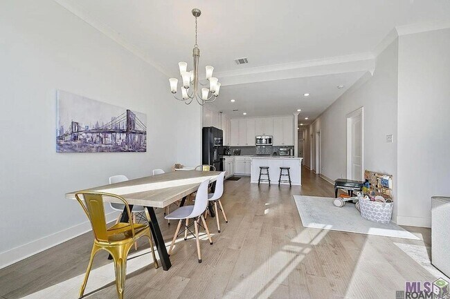 Foto del edificio - 10238 Grayton Dr.