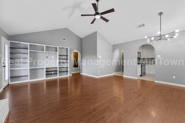 Foto del edificio - 2907 Ashbury Dr