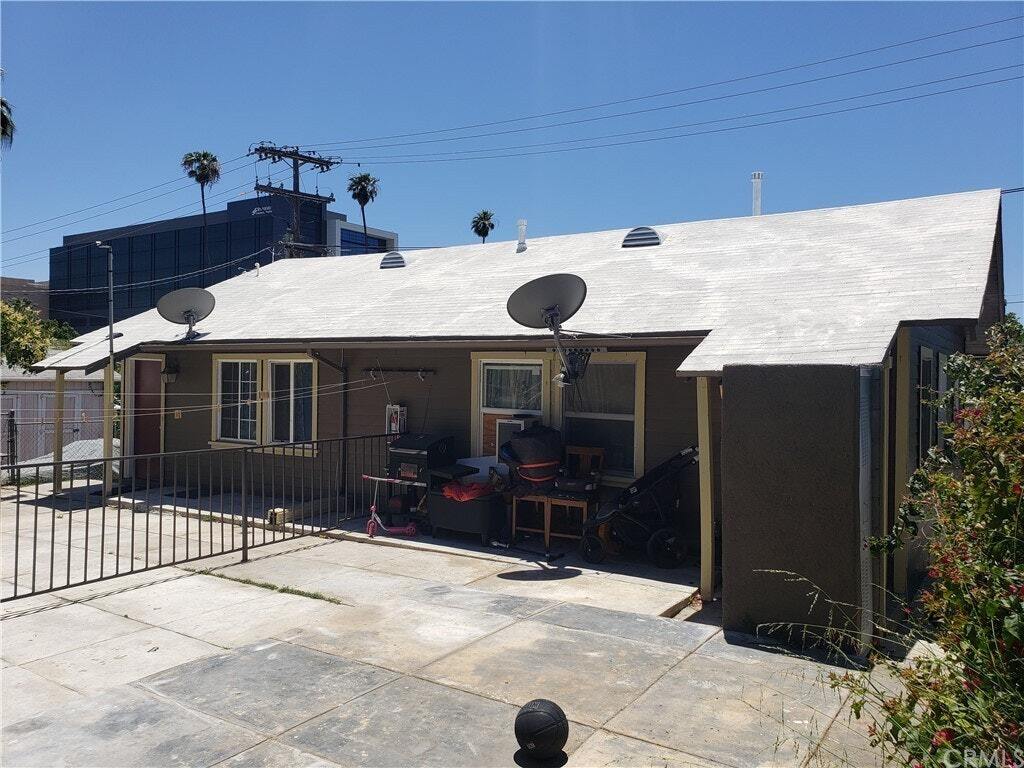 Primary Photo - 4160 El Dorado St