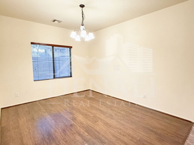 Building Photo - 144 S 108th Dr