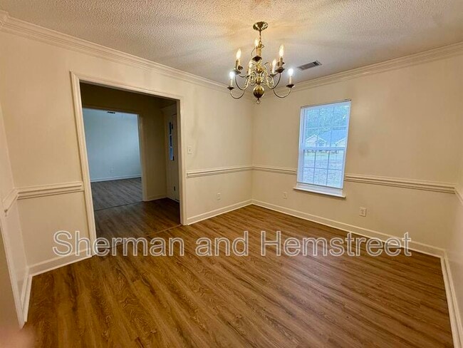 Building Photo - 3026 Manchester Dr