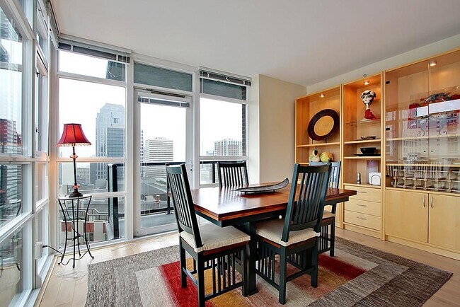 Foto del edificio - The Meridian Condominiums - 2 bedrooms