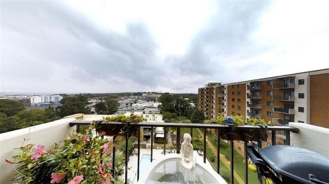 Foto del edificio - 300 Johnson Ferry Rd