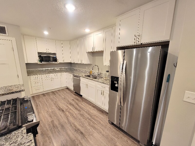 Foto principal - 2829 27th Ave S