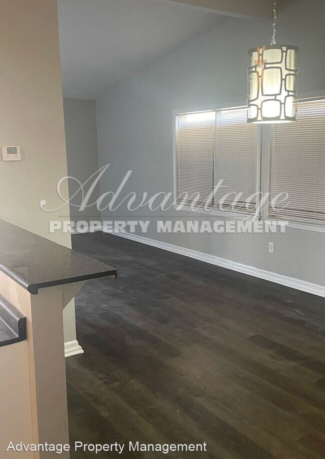 Building Photo - 3 br, 2 bath House - 3005 Clearbrook St.