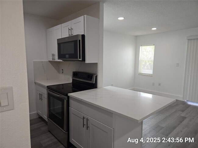 Building Photo - 355 S McMullen Booth Rd