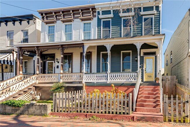 Building Photo - 705 N 21st St