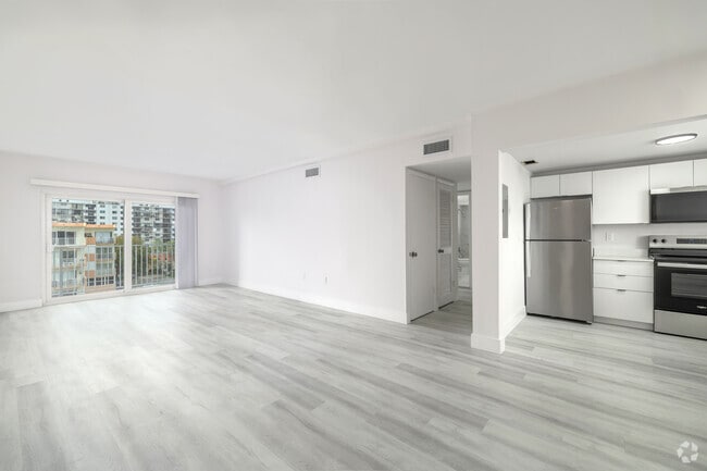 2 habitaciones, 2 baños - Sala de estar - Marina View