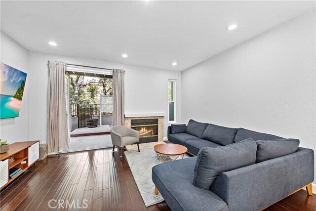 Building Photo - 27995 Longford