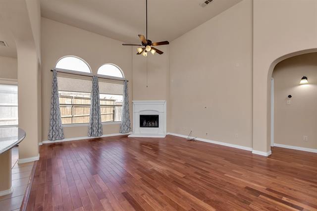 Building Photo - 1501 Grassy View Dr