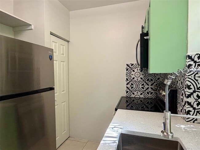 Foto del edificio - 1217 NW 7th Ave