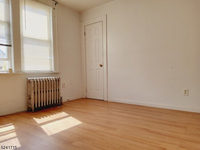 Foto del edificio - 413 N 12th St