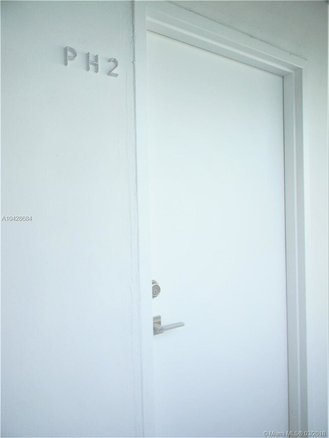 Foto del edificio - 828 3rd St