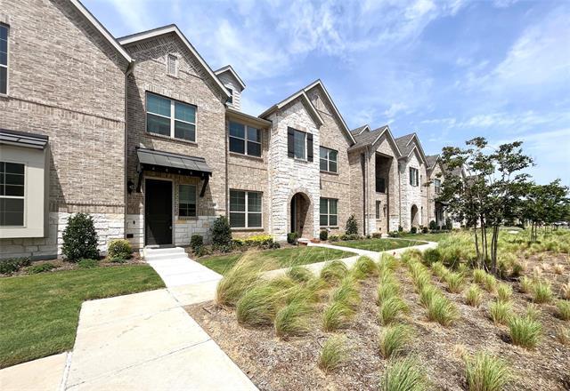 Building Photo - 2745 Vista Park Ln