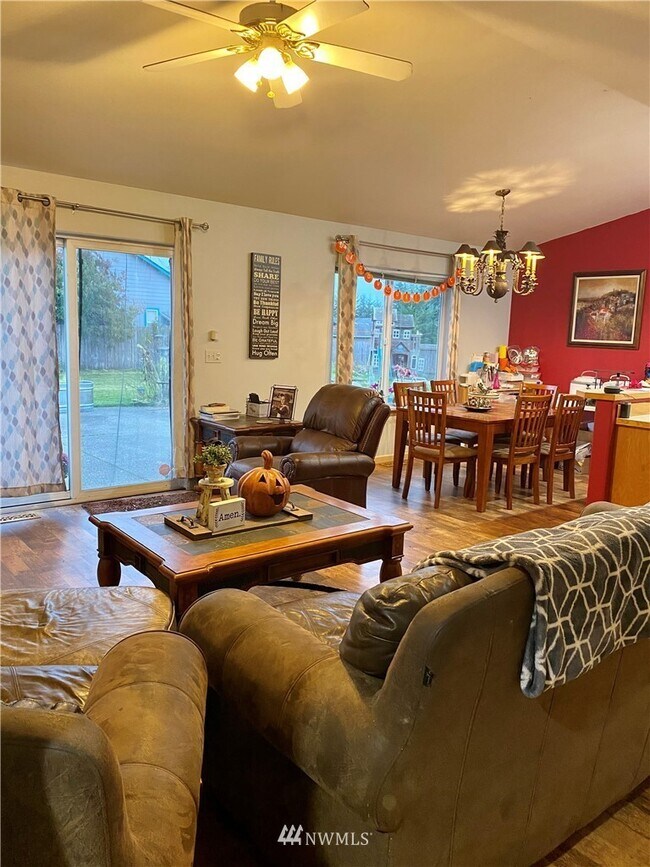 Foto del edificio - 8016 188th Ave SW