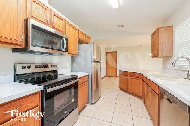 Foto del edificio - 329 Edgewood Ct