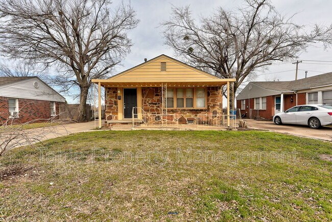 Building Photo - 513 E Indian Dr