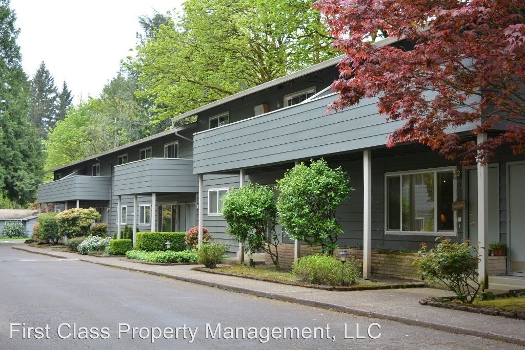 Foto principal - 3875 Lake Grove Ave