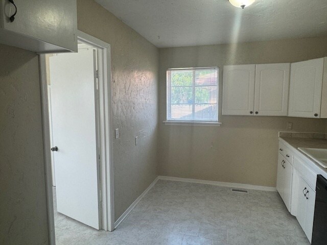 Foto del edificio - 4300 NW 18th St