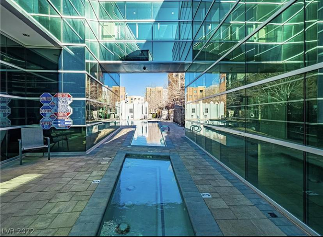 Foto del edificio - 50 E Serene Ave