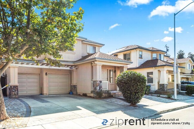 Building Photo - 4 br, 2.5 bath House - 37625 Central Cove ...