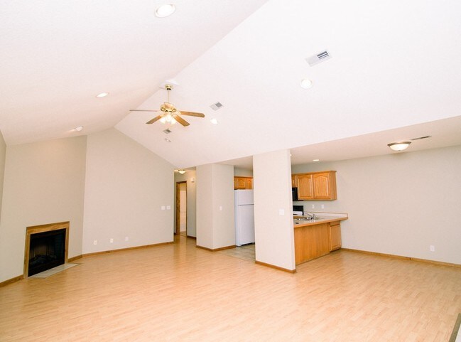 Building Photo - 609 Doe Run