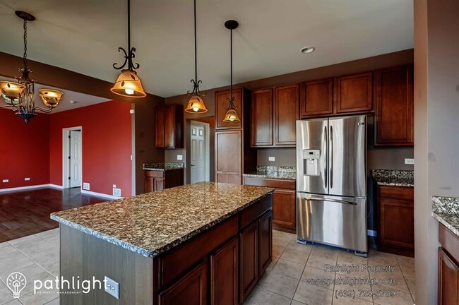 Building Photo - 26315 W. Ravine Woods Dr, Channahon, IL, 6...