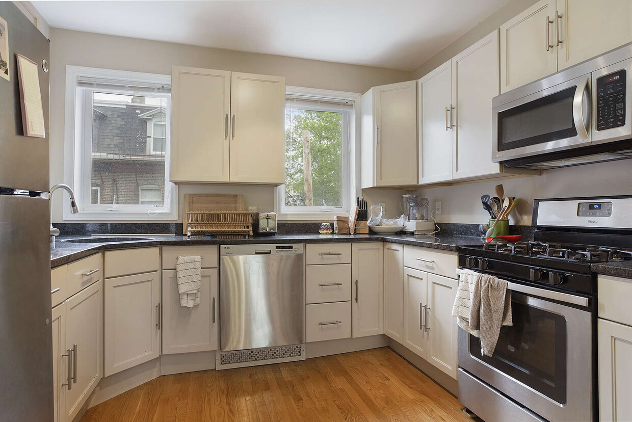 Foto principal - 600 E 6th St