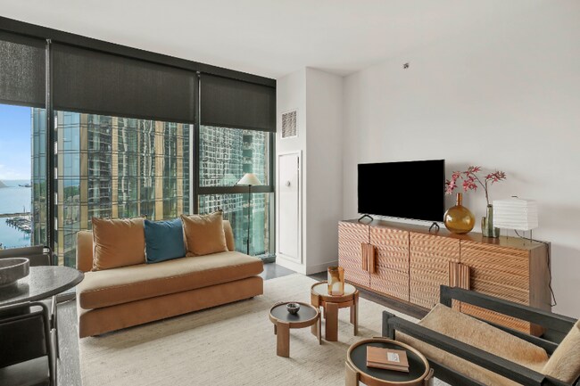Foto del edificio - 445 E Waterside Dr