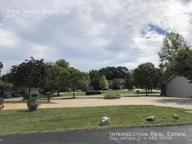 Building Photo - 759 Windy Ridge Dr