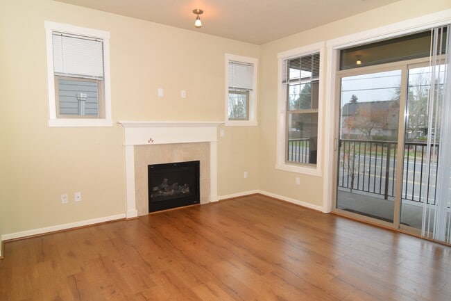 Building Photo - 181 Northeast 78th Avenue