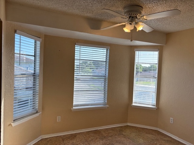 Building Photo - 825 Quetzal St