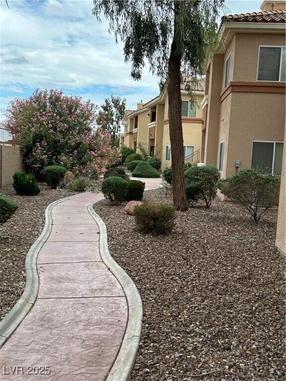 Primary Photo - 1050 E Cactus Ave