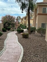 Building Photo - 1050 E Cactus Ave