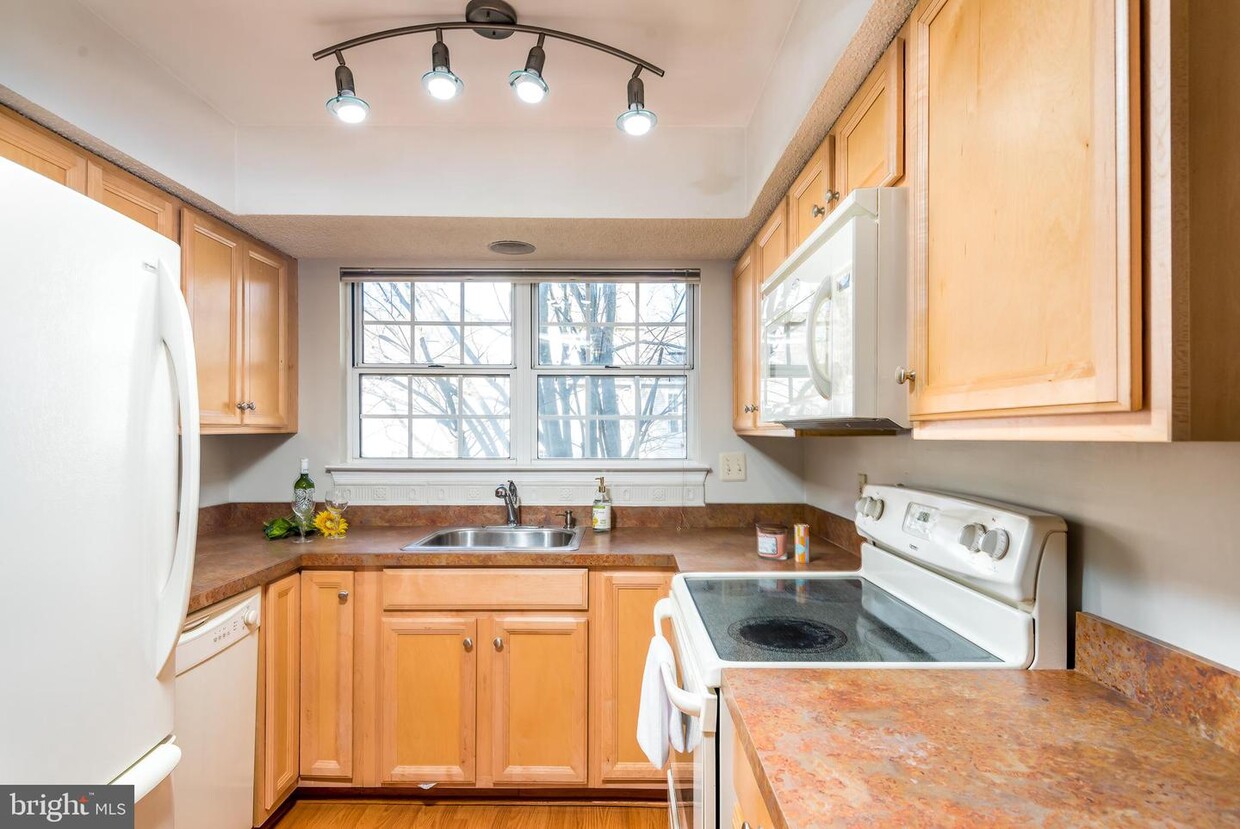 Foto principal - 3808 Green Ridge Ct