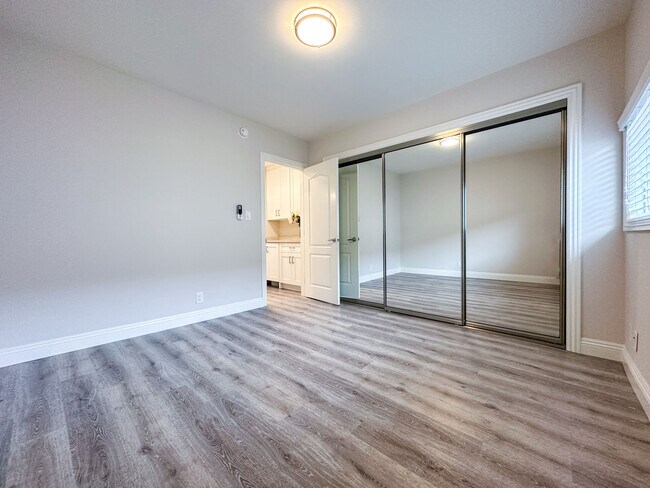 Foto del edificio - 6446 Lexington