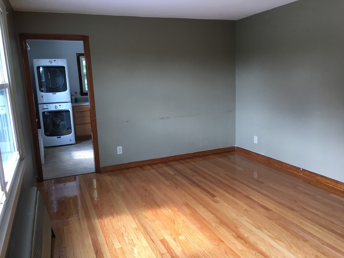 4 Sand Creek Rd, Albany, NY 12205 Apartments in Albany, NY