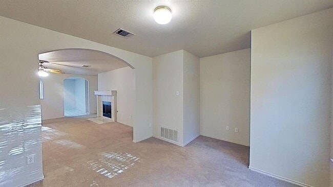 Foto del edificio - 1200 Hughmont Dr