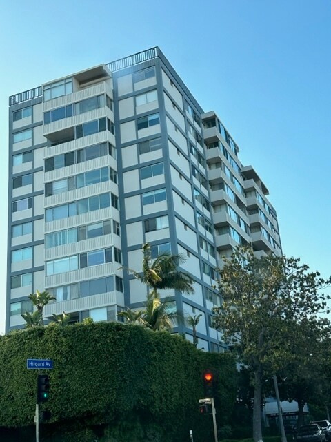Building - 969 Hilgard Ave