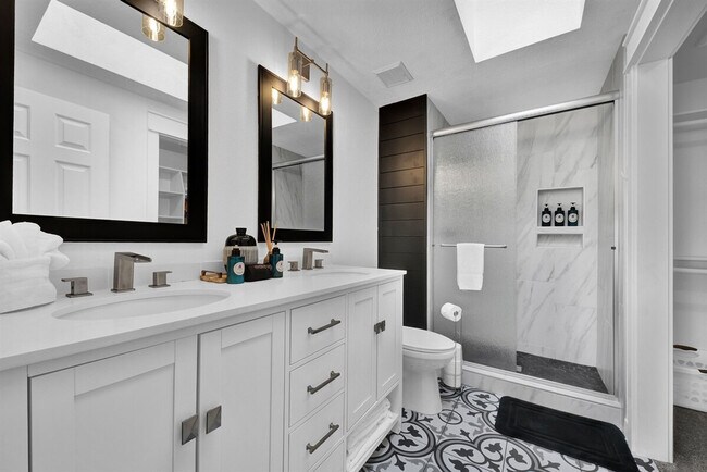 Foto del edificio - 6974 W Irving Ln