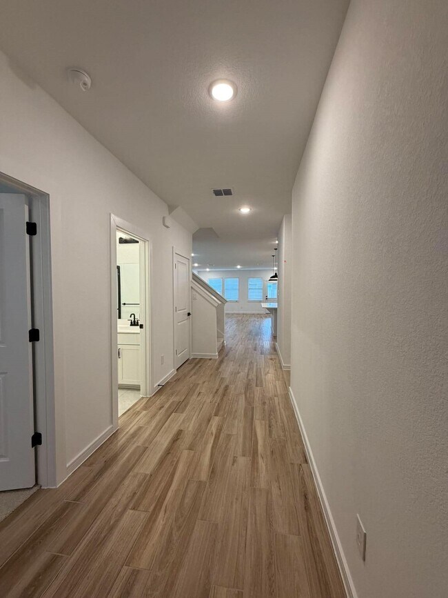 Foto del edificio - 8407 Tranquil Bay Ct