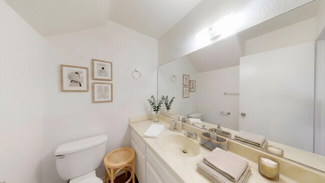 Foto del edificio - 4726 W 147th St