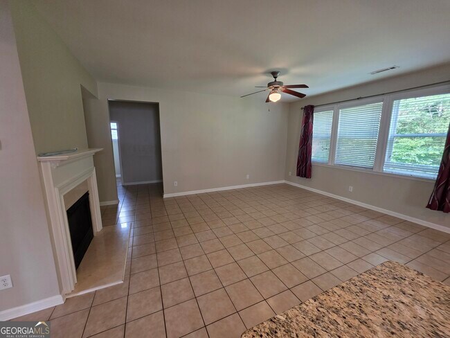 Building Photo - 46 Brookview Dr