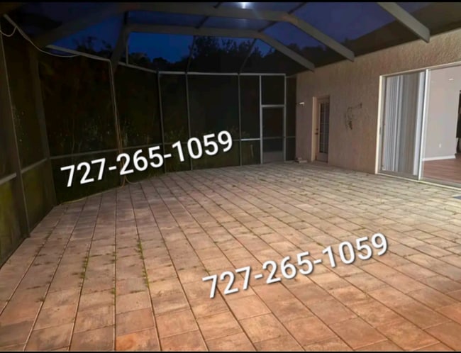 Building Photo - 26000 Risen Star Dr