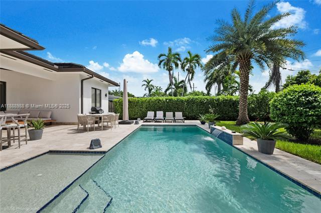 Foto principal - 6236 SW 26th St