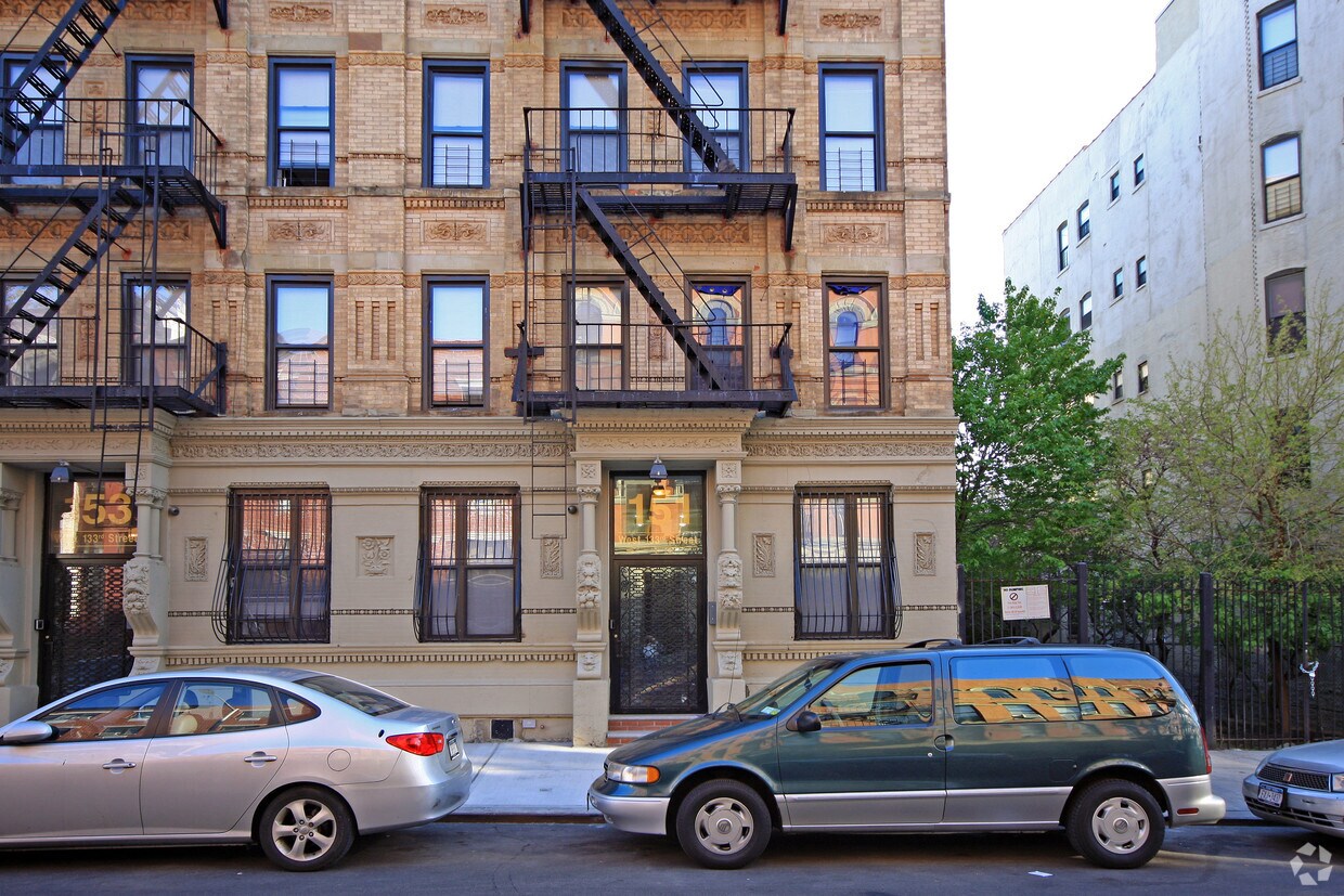 Foto del edificio - 151-153 W 133rd St